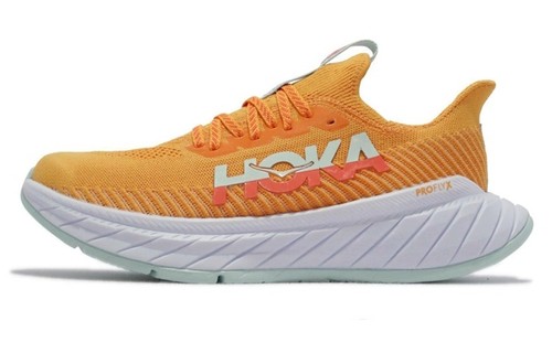 Hoka one - one, x